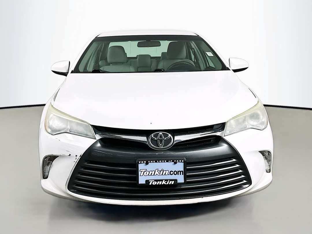 2015 Toyota Camry LE - Image 3