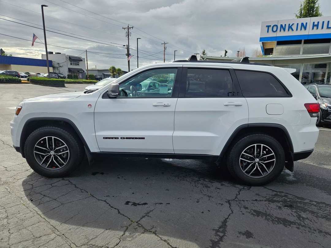 2018 Jeep Grand Cherokee Trailhawk - Image 3