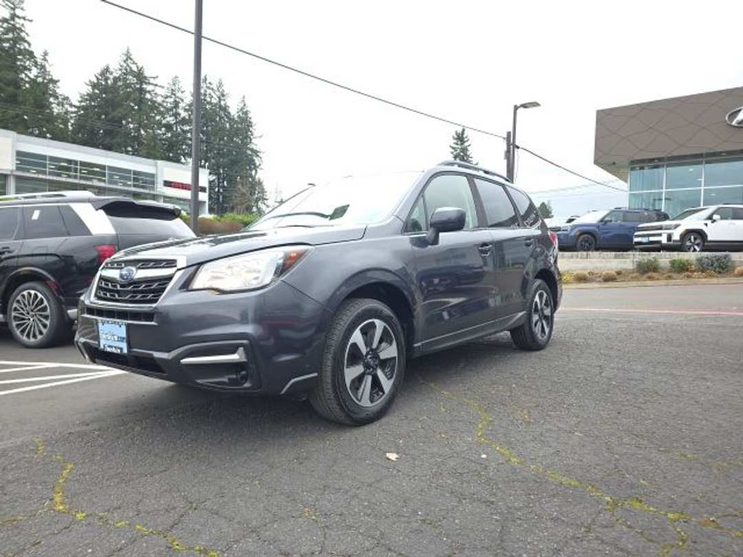 2017 Subaru Forester 2.5i Premium - Image 3