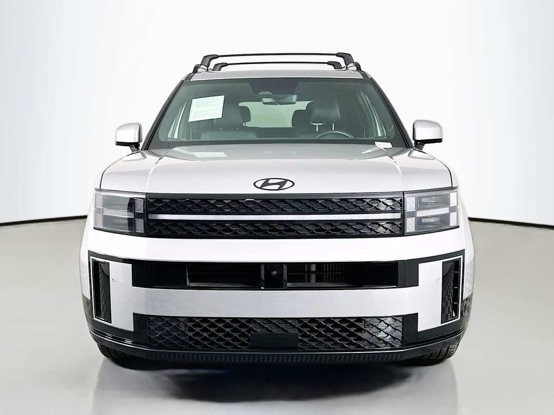 2025 Hyundai Santa Fe Calligraphy - Image 2
