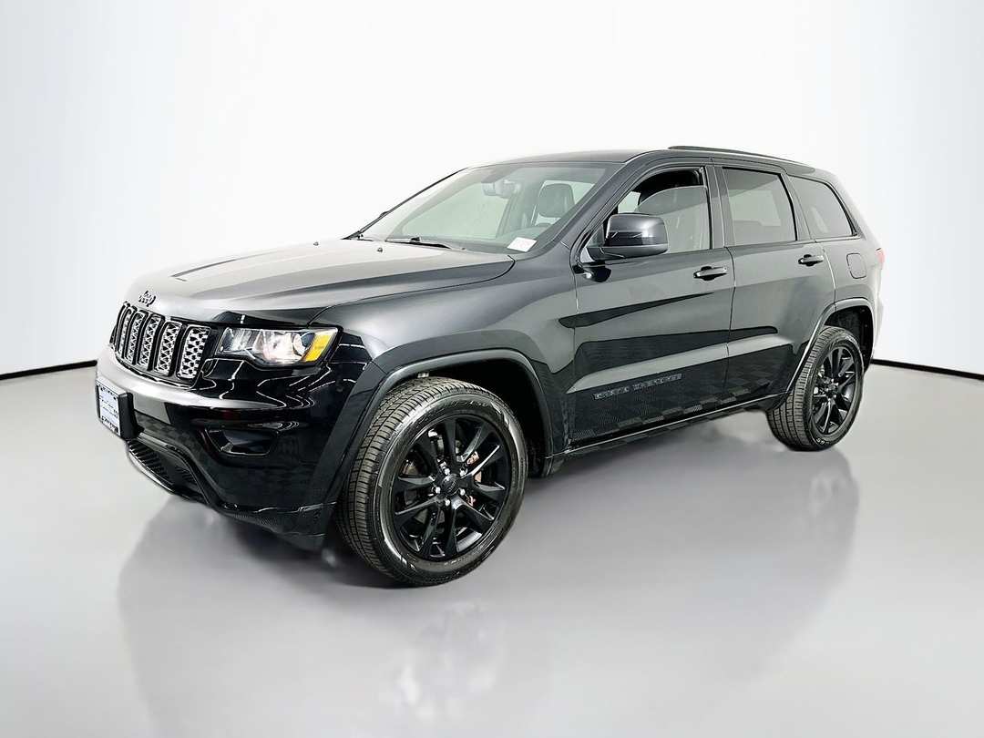 2019 Jeep Grand Cherokee Altitude - Image 3