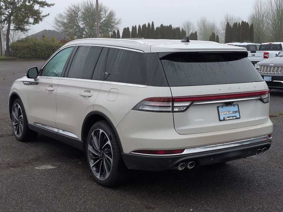 2023 Lincoln Aviator Reserve - Image 3