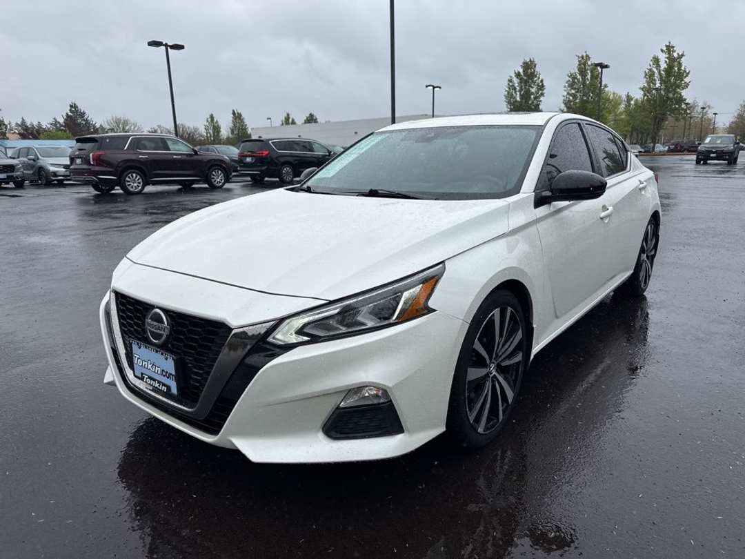 2020 Nissan Altima 2.5 SR - Image 3