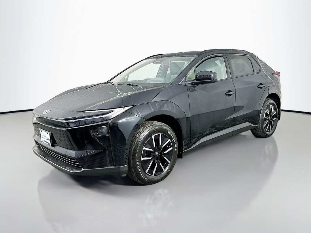 2026 Toyota Bz XLE Plus - Image 3