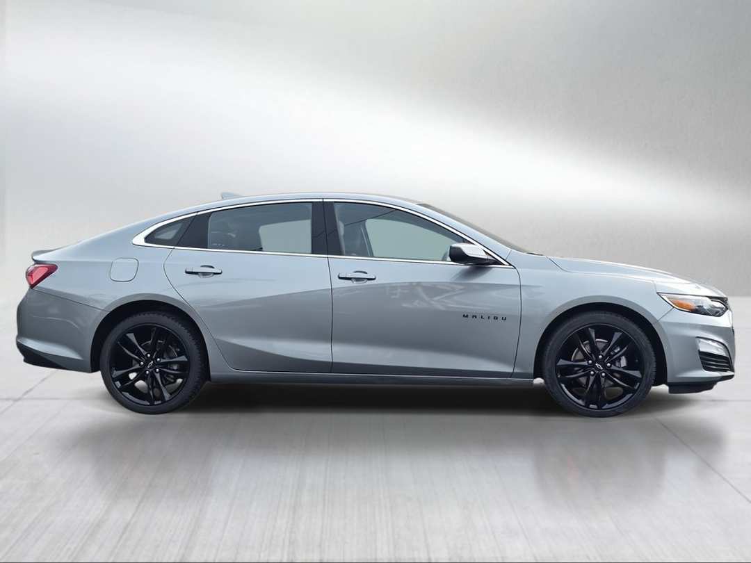 2024 Chevrolet Malibu LT - Image 2