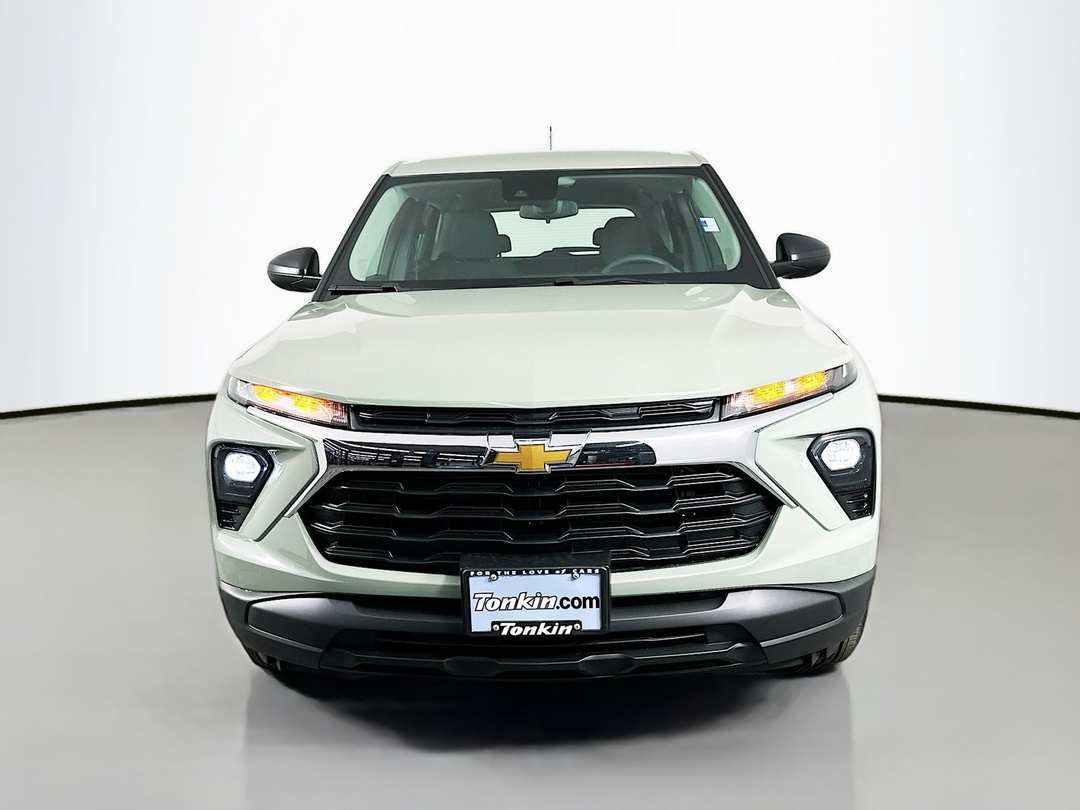 2026 Chevrolet Trailblazer LS - Image 2