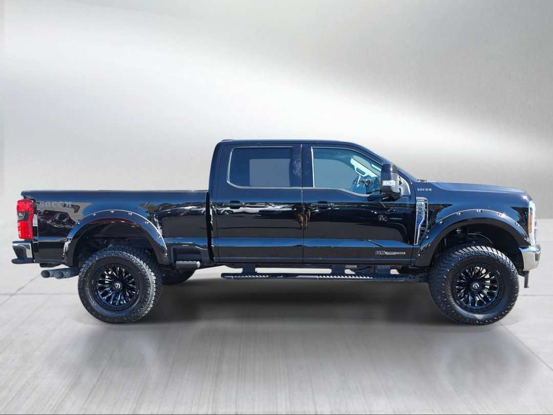 2025 Ford F-350Sd Lariat - Image 2