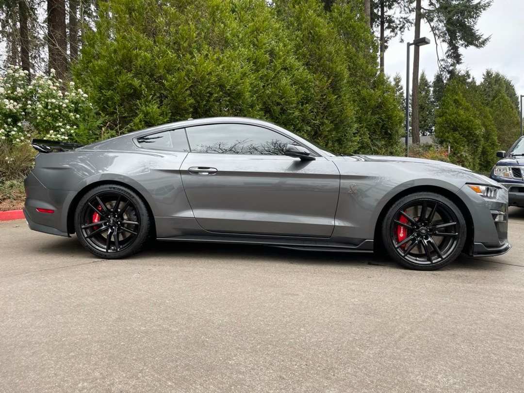 2021 Ford Mustang Shelby GT500 - Image 3