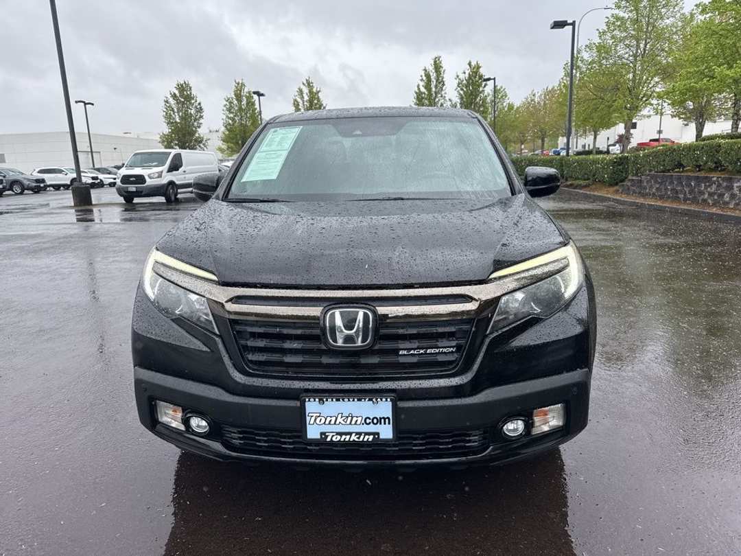 2017 Honda Ridgeline Black Edition - Image 2