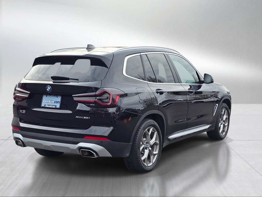 2023 BMW X3 xDrive30i - Image 3