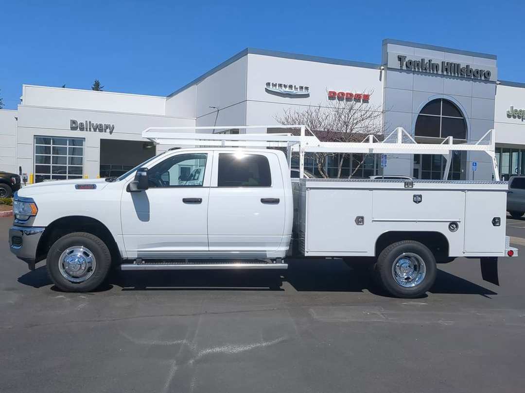 2024 Ram 3500HD Tradesman - Image 2