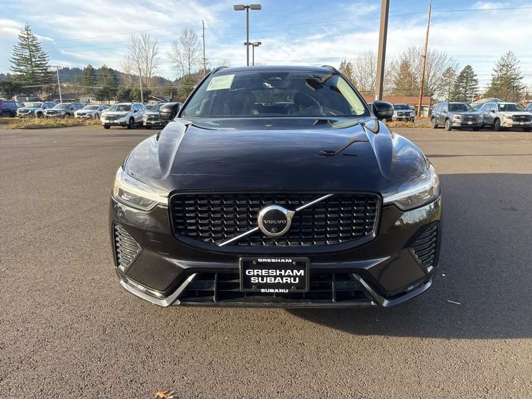 2023 Volvo Xc60 B5 Plus Dark Theme - Image 2