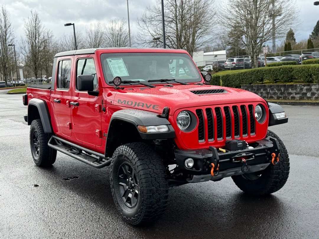2022 Jeep Gladiator Mojave - Image 2