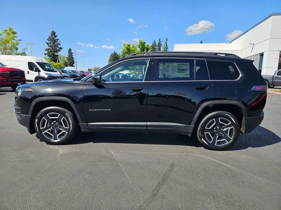 2026 Jeep Cherokee Laredo - Image 3