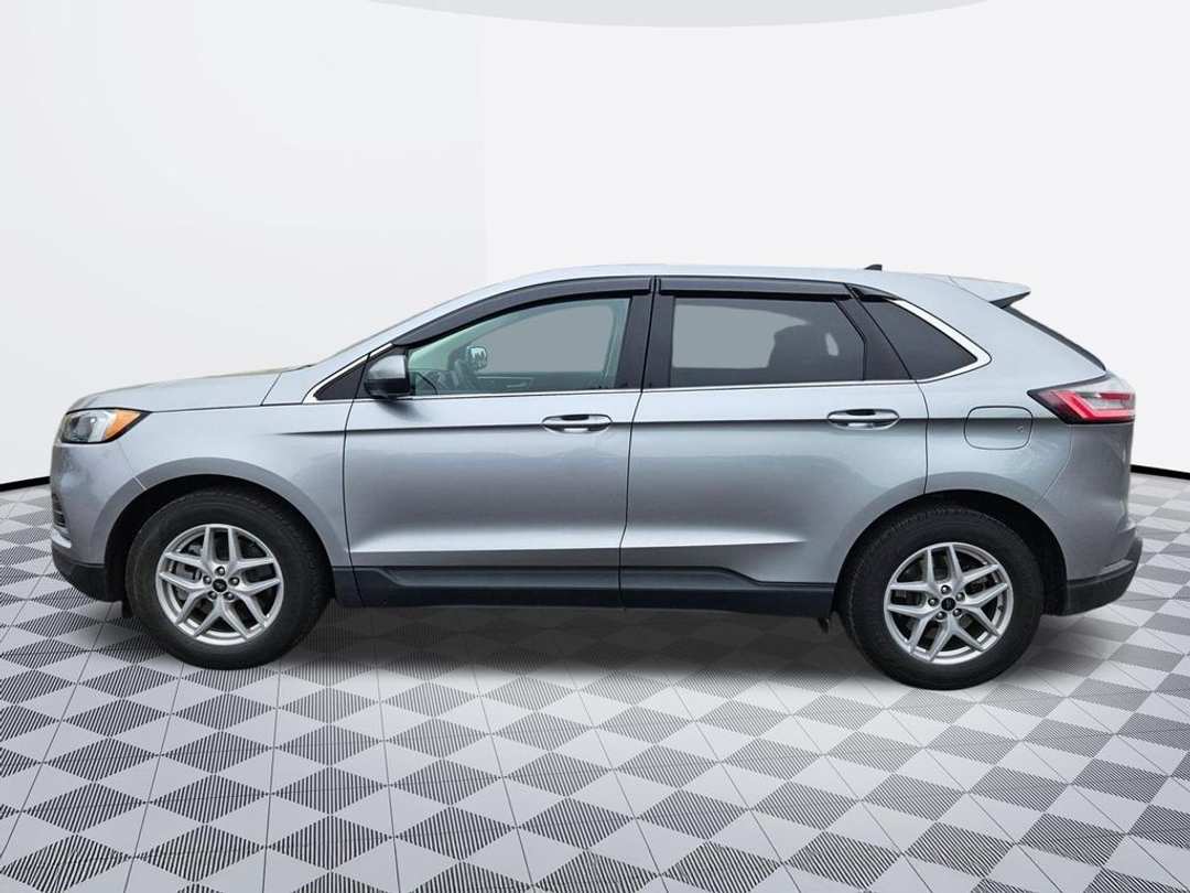 2024 Ford Edge SEL - Image 3