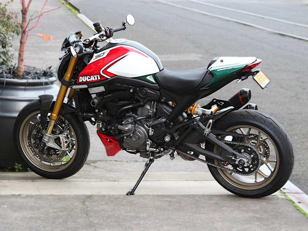 2024 Ducati Monster 30Th Anniversario - Image 2