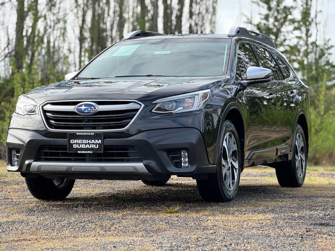 2022 Subaru Outback Touring XT - Image 3