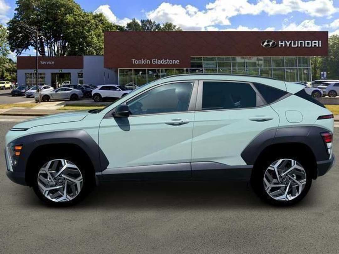 2026 Hyundai Kona SEL Premium - Image 3