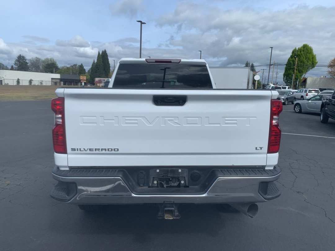 2024 Chevrolet Silverado 2500Hd LT - Image 3
