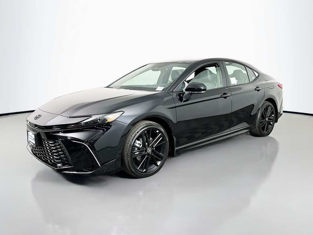 2026 Toyota Camry SE Nightshade - Image 3
