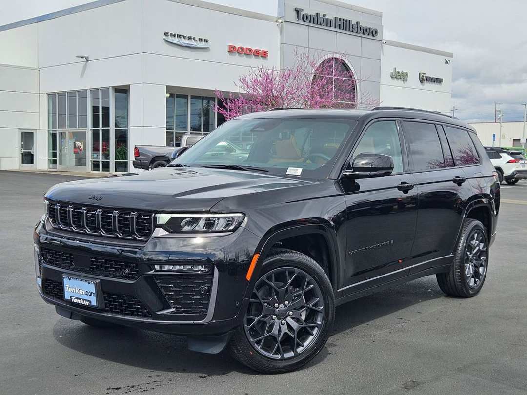 2026 Jeep Grand Cherokee L Summit - Image 2