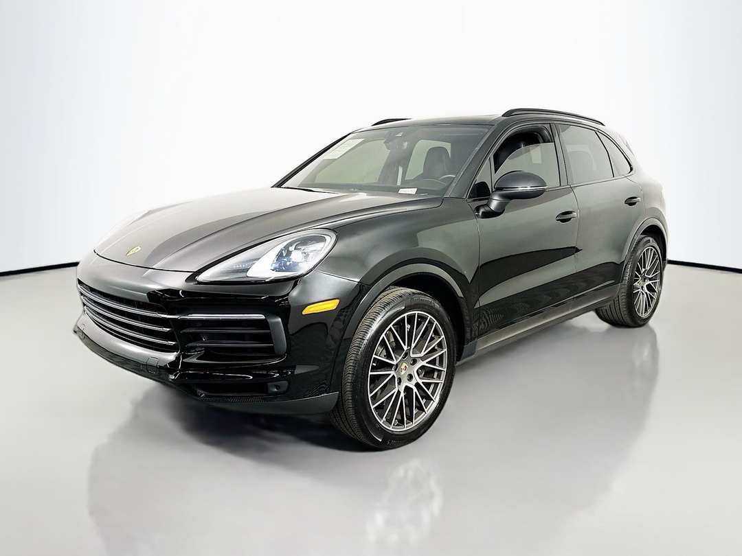 2023 Porsche Cayenne Base - Image 3
