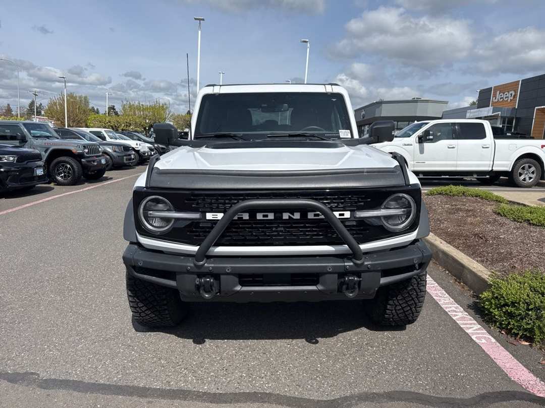 2024 Ford Bronco Wildtrak - Image 2