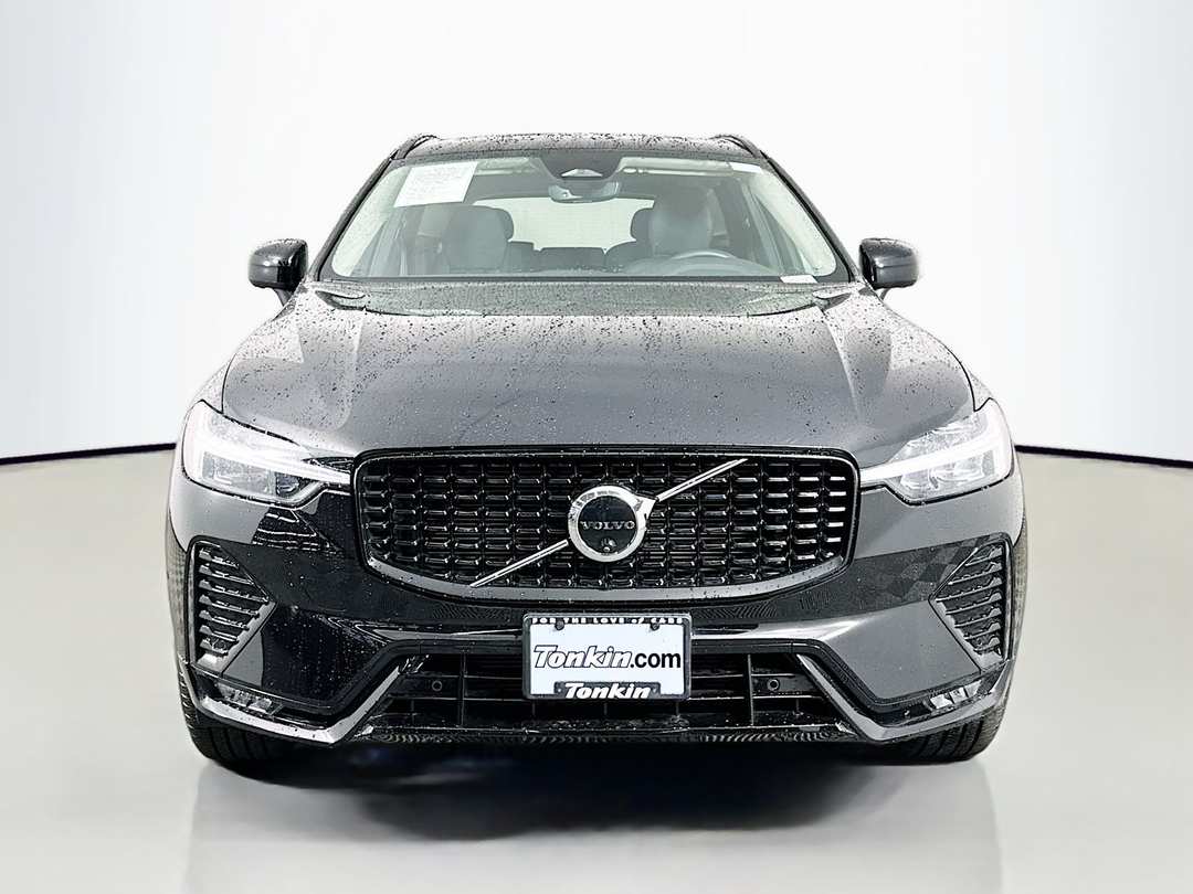 2025 Volvo Xc60 B5 Plus - Image 2