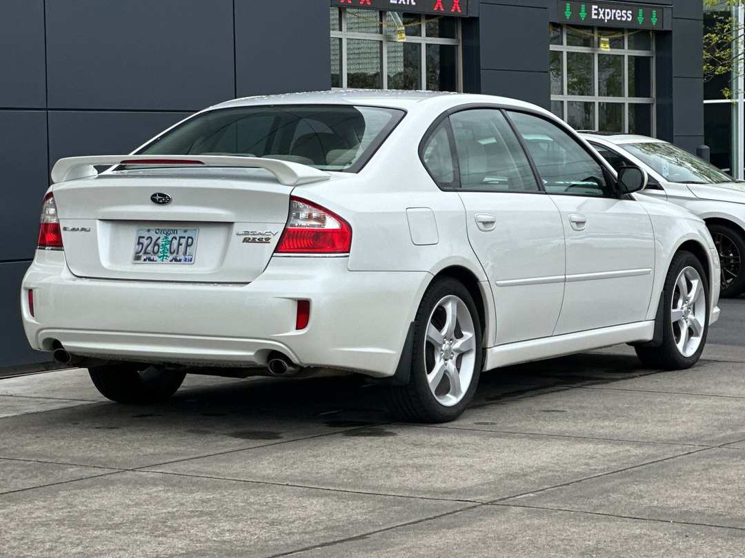 2009 Subaru Legacy 2.5i - Image 3