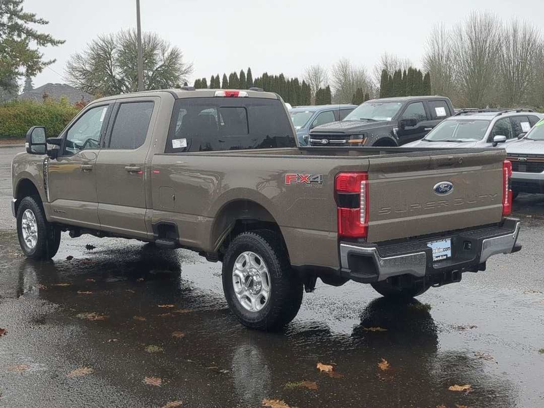 2026 Ford F-250Sd XLT - Image 3