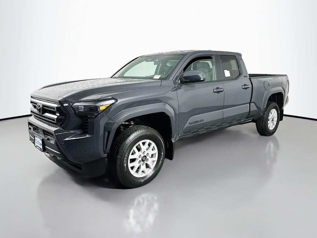 2026 Toyota Tacoma SR5 - Image 3