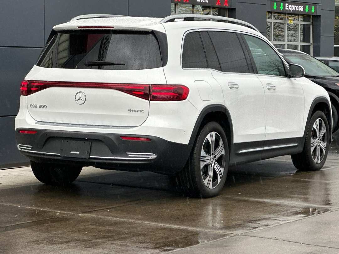 2024 Mercedes-Benz EQB 300 - Image 3