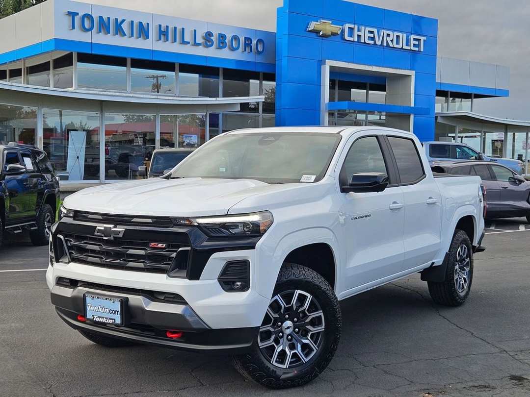 2026 Chevrolet Colorado Z71 - Image 2