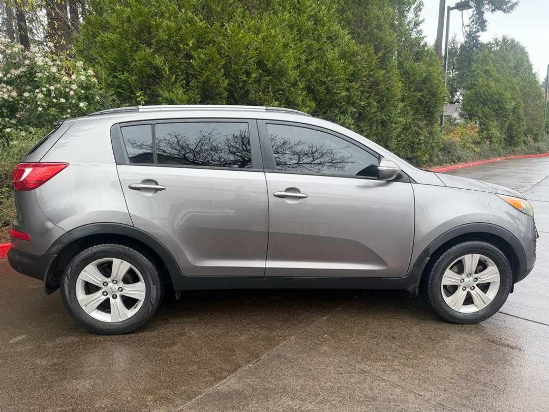 2012 Kia Sportage LX - Image 3