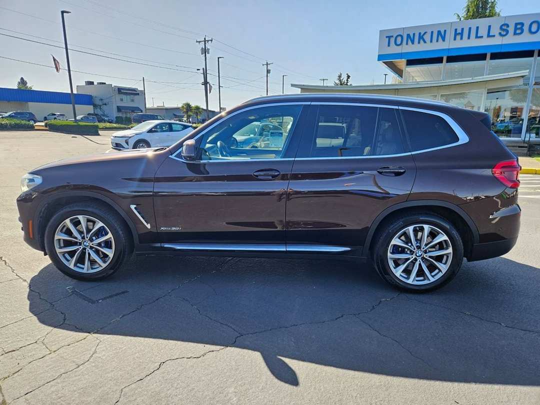 2018 BMW X3 xDrive30i - Image 3
