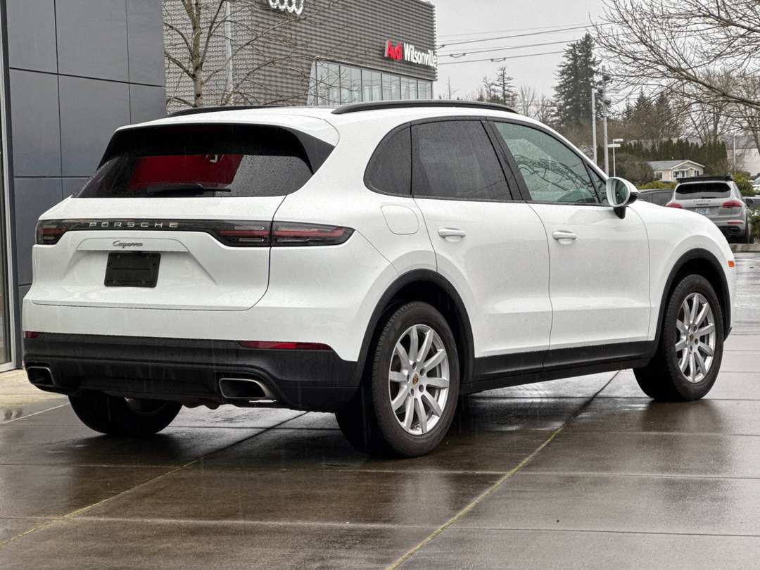2021 Porsche Cayenne Base - Image 3