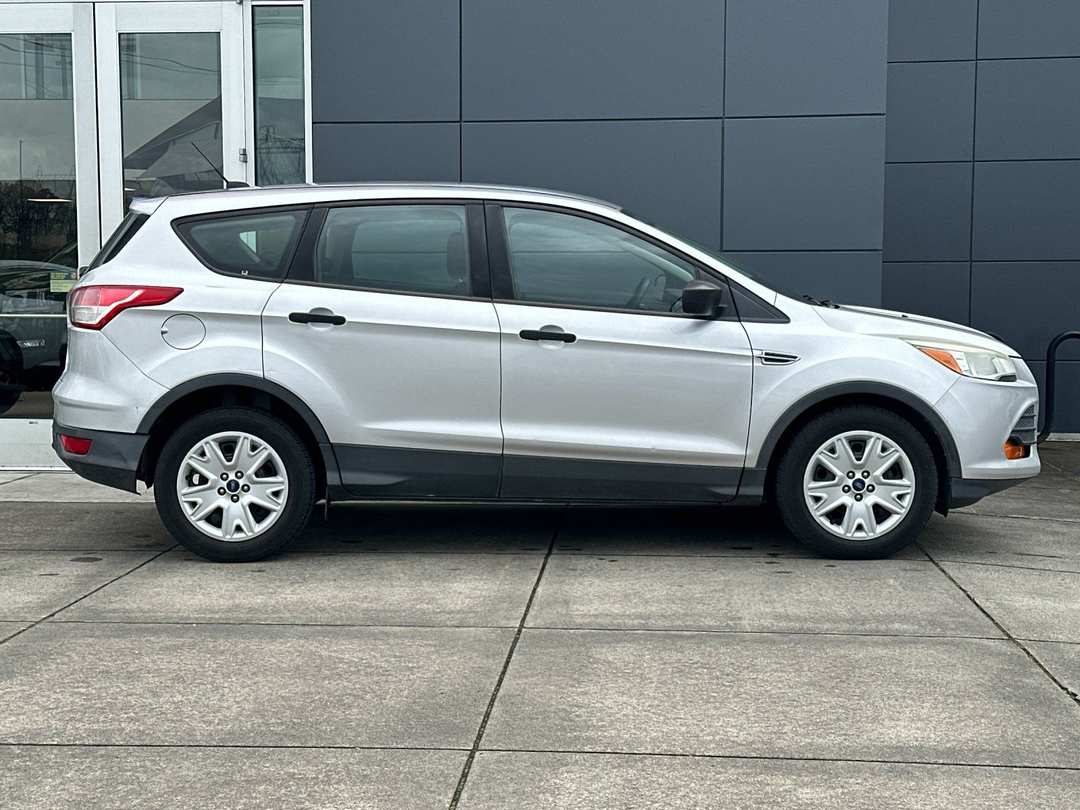 2014 Ford Escape S - Image 2