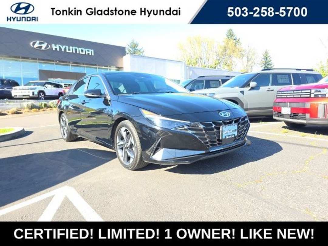 2023 Hyundai Elantra Limited - Image 2