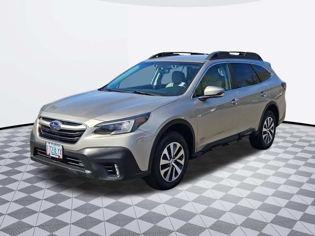 2020 Subaru Outback Premium - Image 2