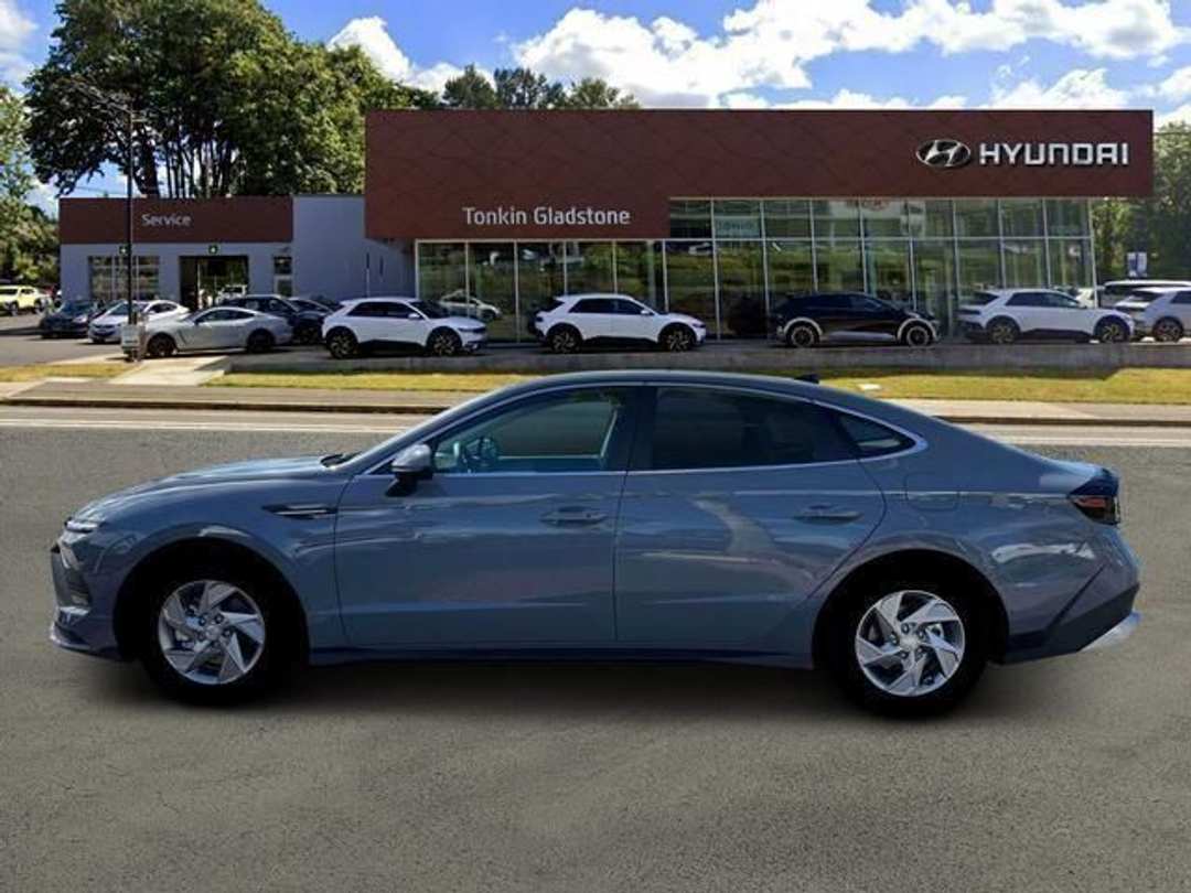 2026 Hyundai Sonata SE - Image 3