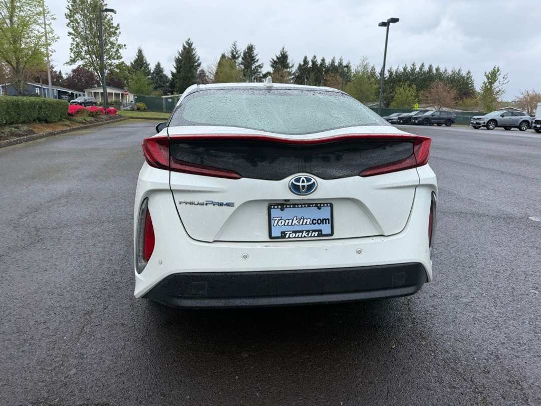 2018 Toyota Prius Prime Advanced - Image 3