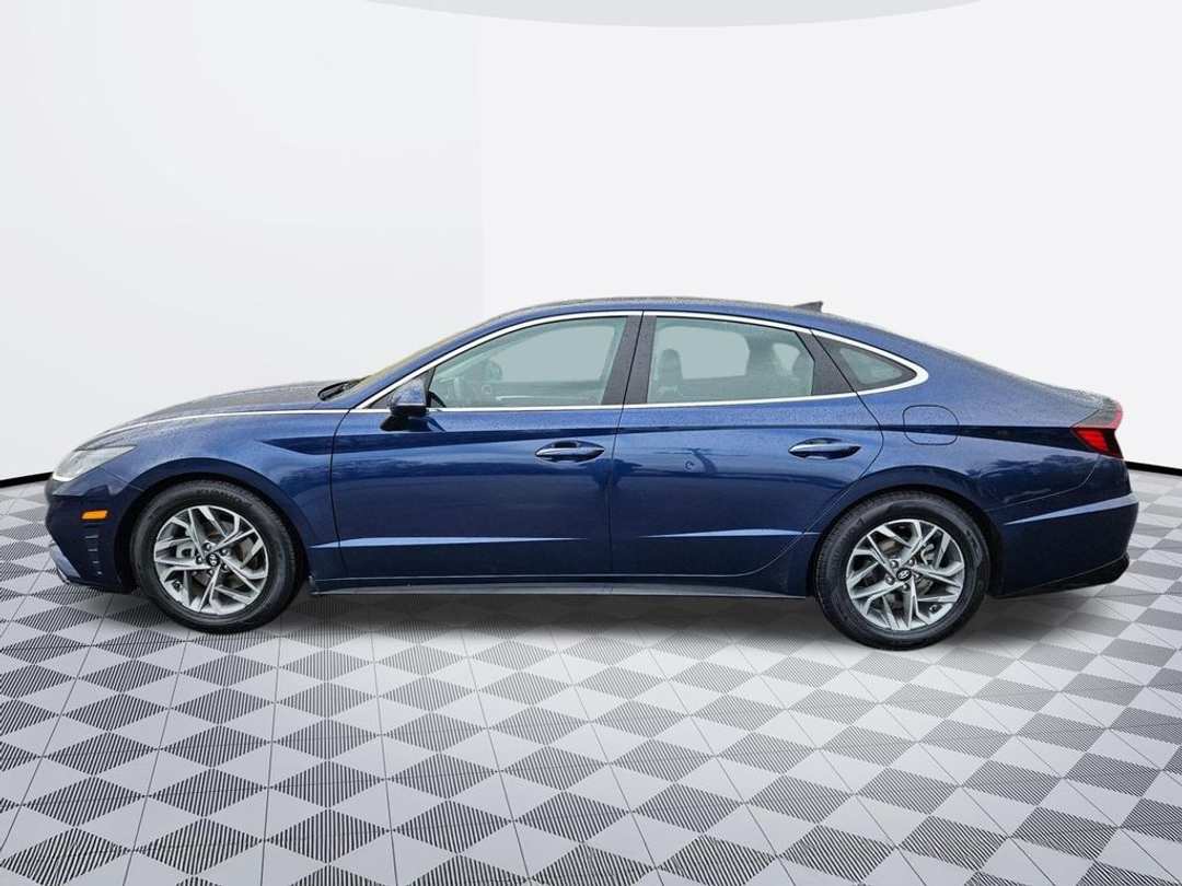 2020 Hyundai Sonata SEL - Image 3