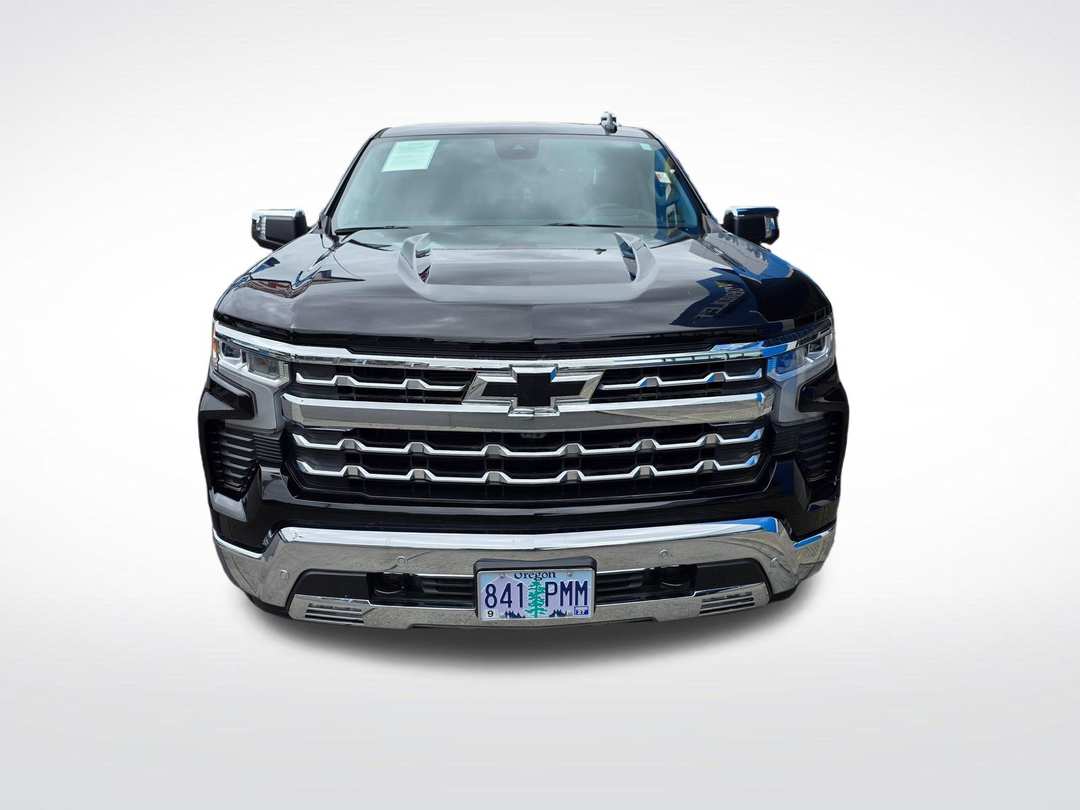 2023 Chevrolet Silverado 1500 LTZ - Image 3