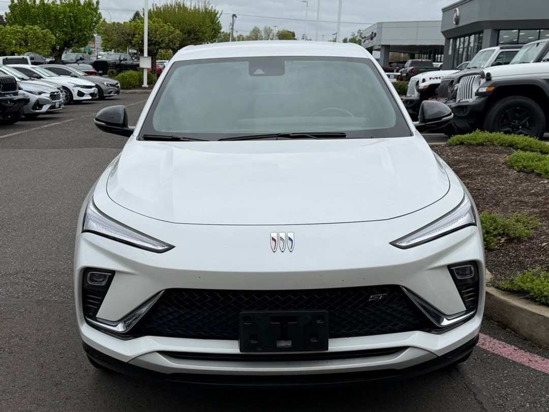 2024 Buick Envista Sport Touring - Image 3