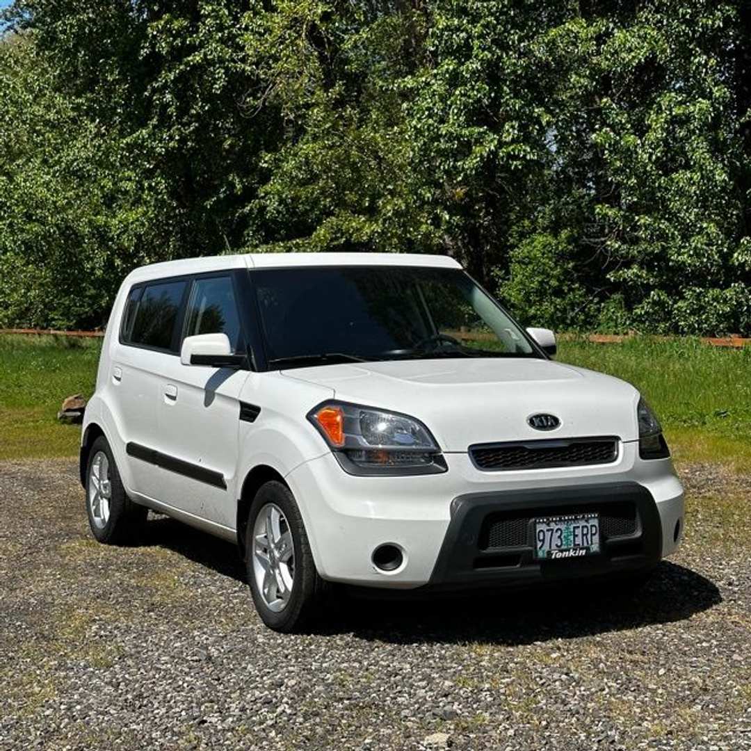 2010 Kia Soul Sport - Image 2