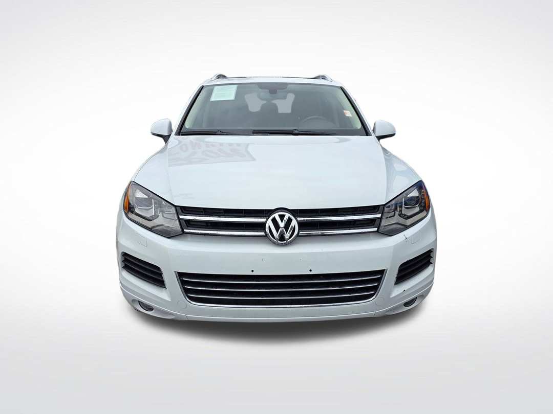 2014 Volkswagen Touareg V6 TDI - Image 2