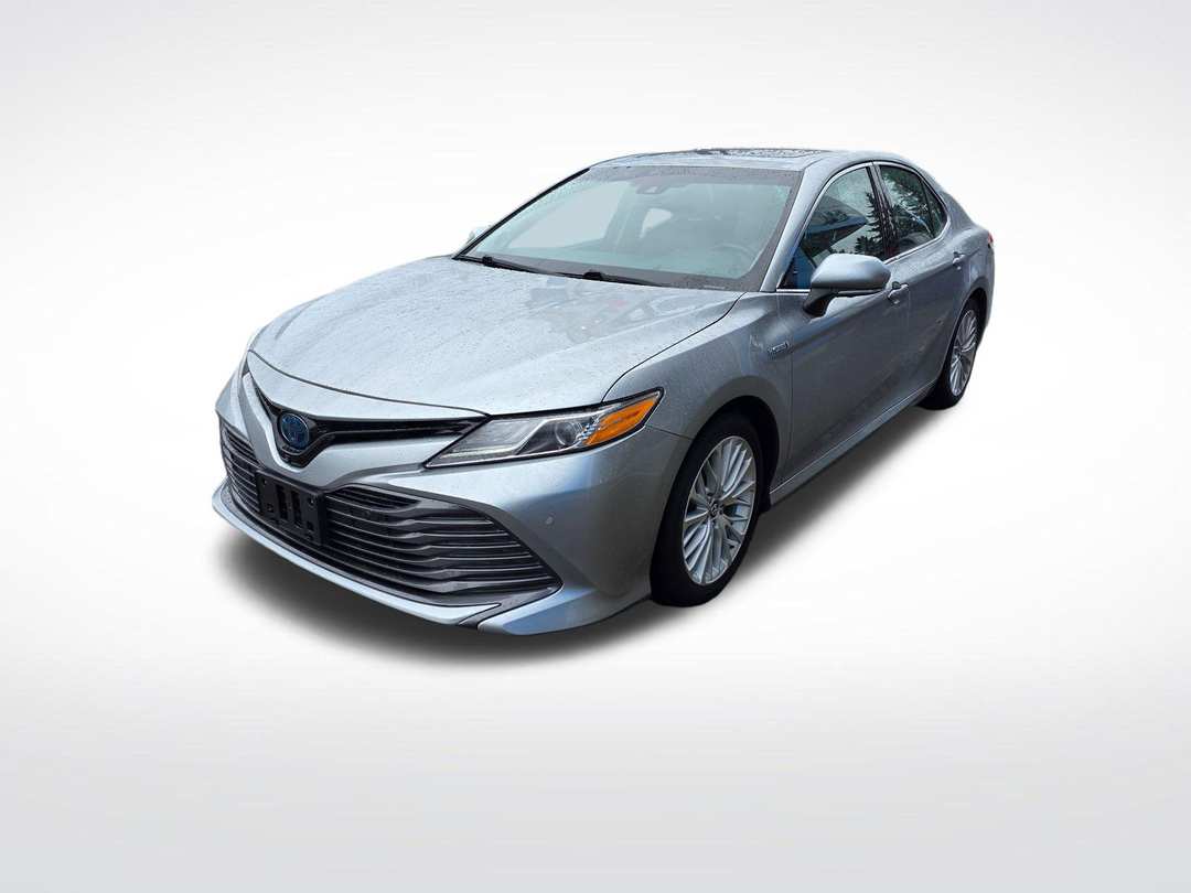 2018 Toyota Camry XLE - Image 2