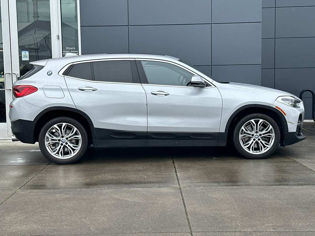 2020 BMW X2 sDrive28i - Image 2
