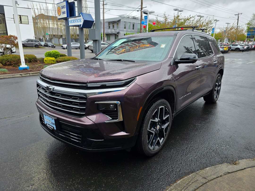 2025 Chevrolet Traverse High Country - Image 2
