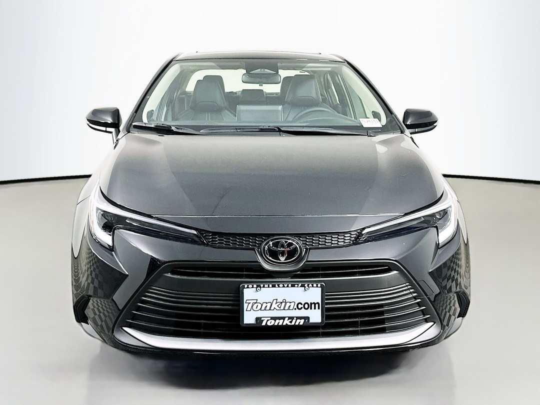 2026 Toyota Corolla XLE - Image 2